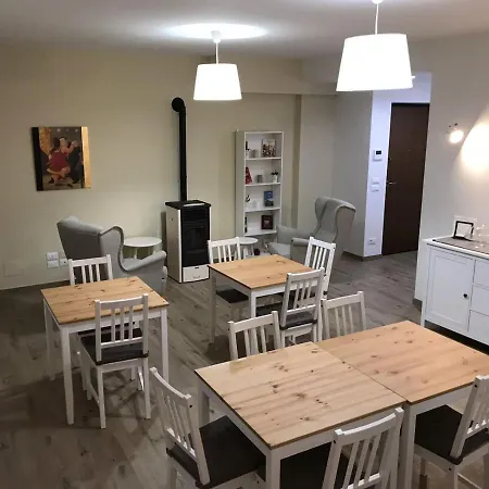 Lo Nocleg ze śniadaniem *